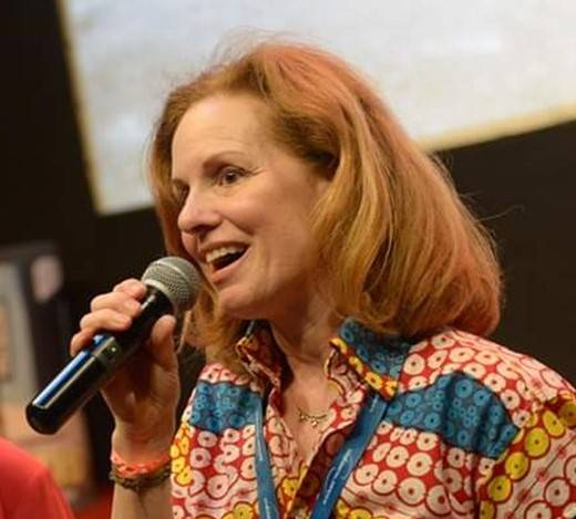 Véronique Baylaucq: The English Voice in Paris You Need to Hear